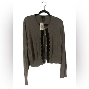 NWT - Torrid Crop Sweater, shiny buttons and black lace detail - size 3